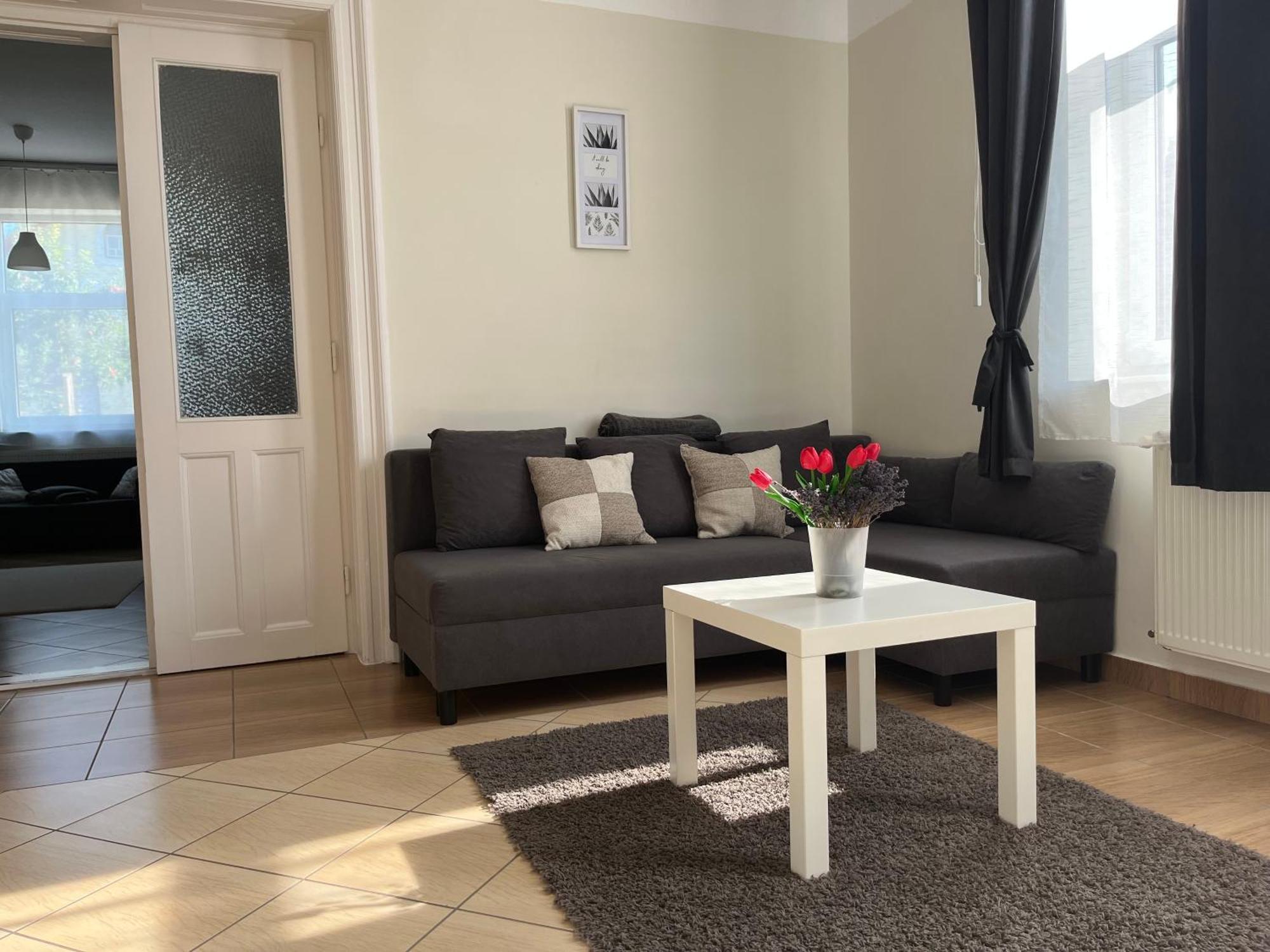 Idill Apartmanhaz B&B Tiszafüred المظهر الخارجي الصورة