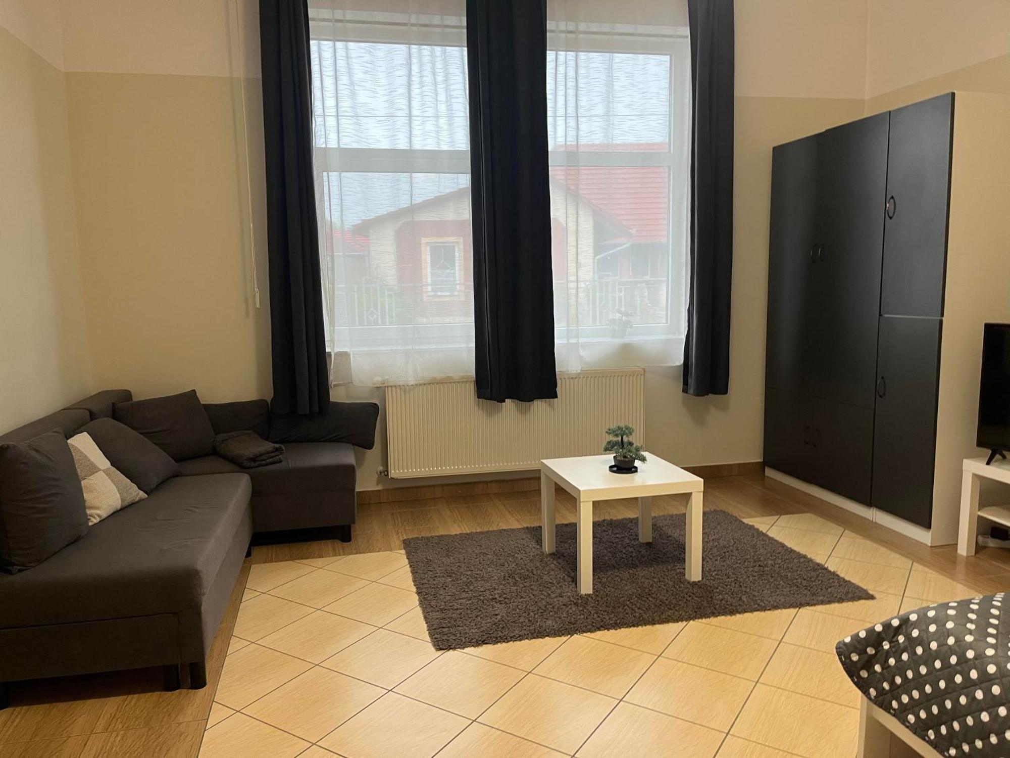 Idill Apartmanhaz B&B Tiszafüred المظهر الخارجي الصورة